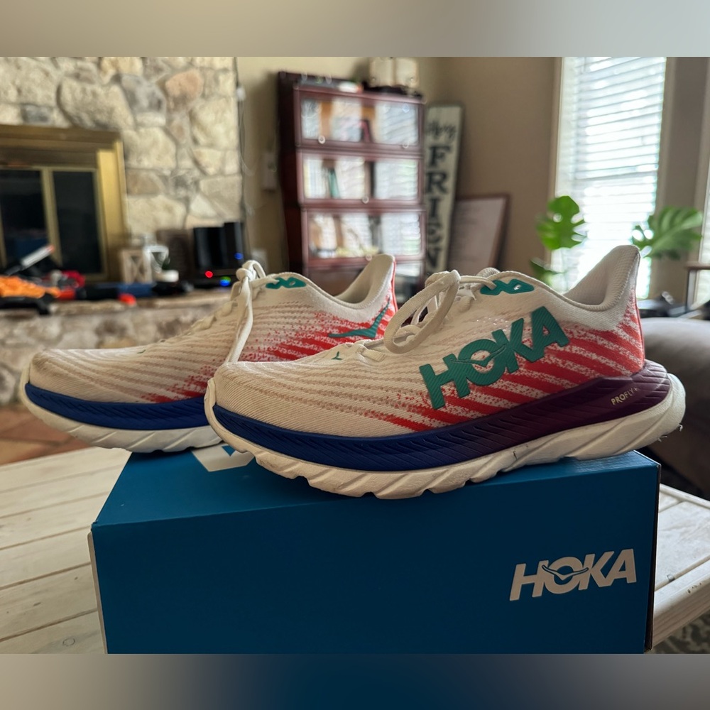 Hoka Mach 5
